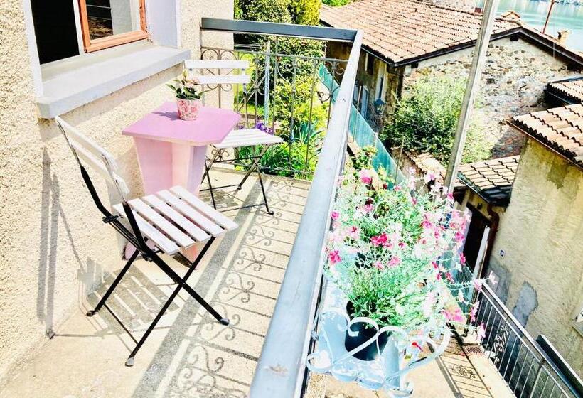 Номер Стандарт Вид на Озеро, Casa Angiolina   Holidays