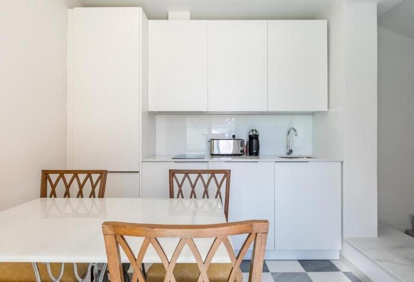 1 Bedroom Penthouse Apartment, Casa Temprado