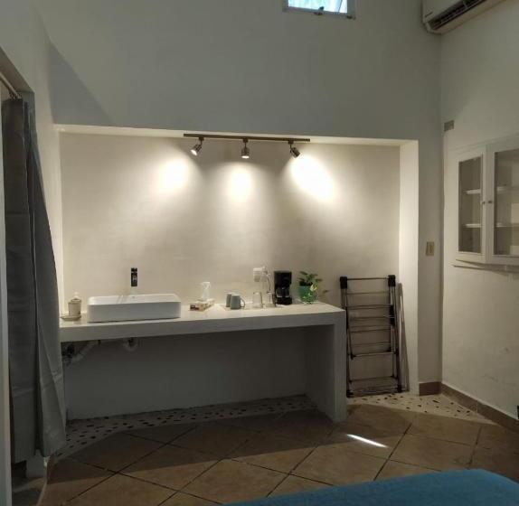 Standart Oda, Carlota Guest House