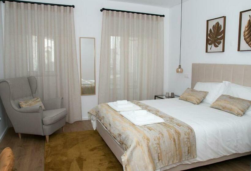 Номер Deluxe, Slow House D Arco