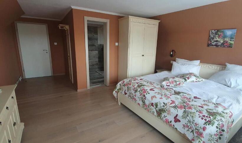 ویلای سوپریور 1 خوابه, Vila Crisalia Sibiel Sibiu