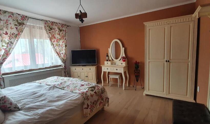 اتاق استاندارد, Vila Crisalia Sibiel Sibiu