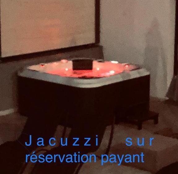 Quarto Estandar Vista Piscina, Au Bien être
