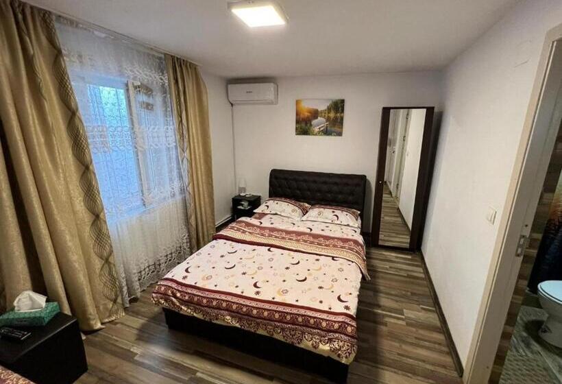 اتاق خانوادگی, Pensiunea Casa Bianca