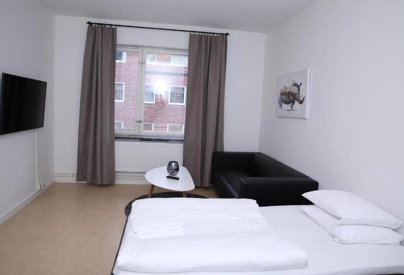 스탠다드 스튜디오, Fastliving Apartment