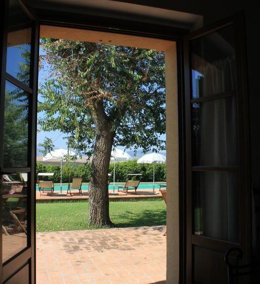 Номер Стандарт Вид на Бассейн, Agriturismo Piandimaggio