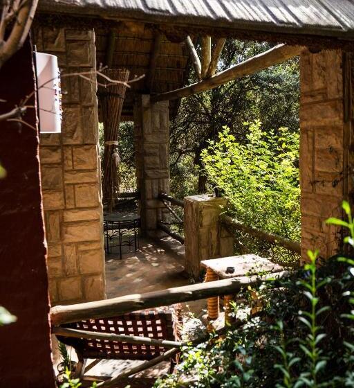 Полулюкс Вид на Сад, Hakunamatata Lodge & Health Spa/ Wedding & Conference Venue