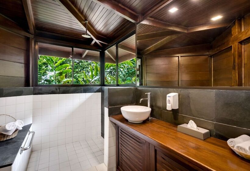 بانگلوی استاندارد, Chachagua Rainforest Hotel & Hot Springs
