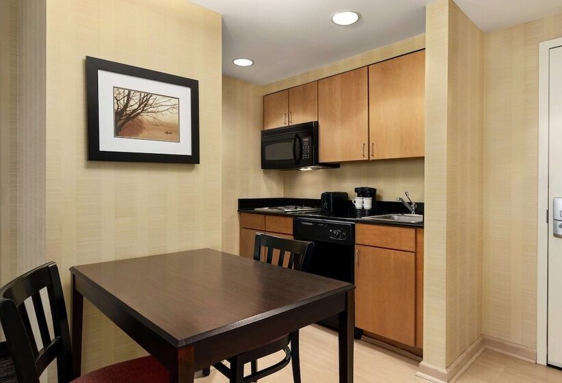 Люкс, Homewood Suites By Hilton Newtown   Langhorne, Pa
