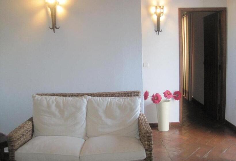 Люкс, Outeiro Da Vila   Casas De Campo