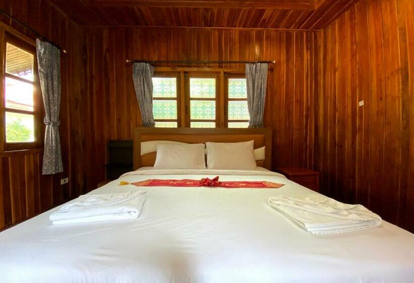 بانگلوی استاندارد, Yuwadee Resort