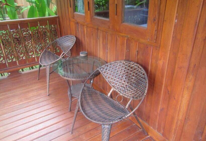بانگلوی استاندارد, Yuwadee Resort