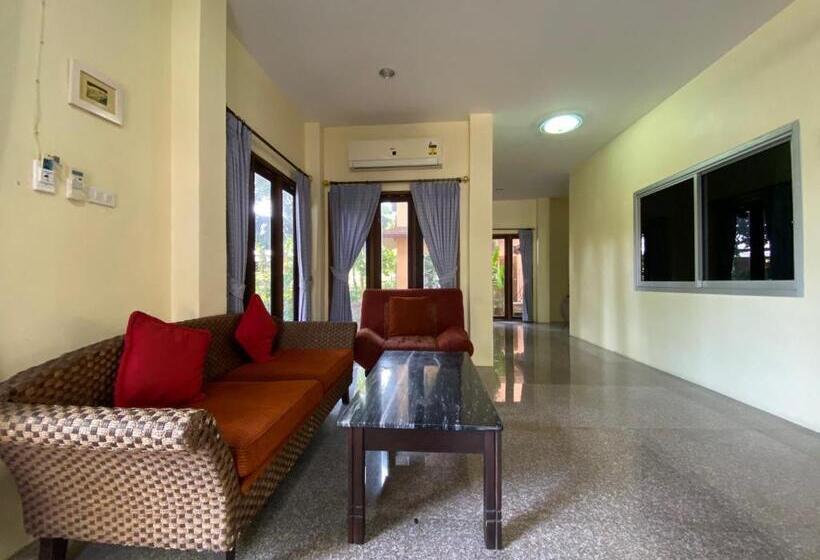 ویلای 4 خوابه, Yuwadee Resort