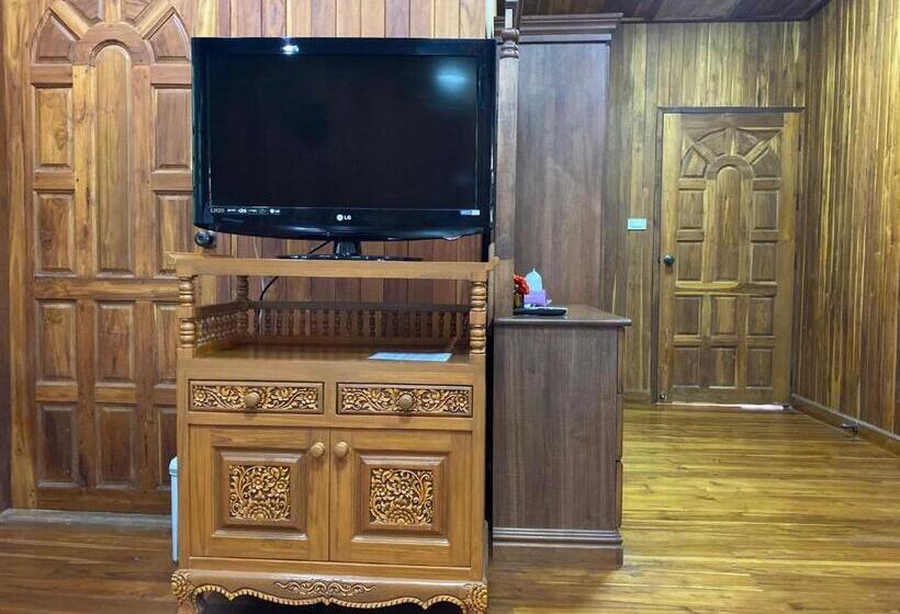 ویلای 3 خوابه, Yuwadee Resort