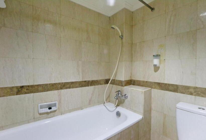 Стандартный Номер Кровать Кинг, Kaisar