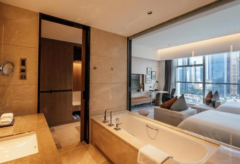 Номер Deluxe Вид на Город, Sheraton Guangzhou