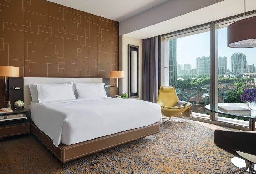 استودیوی لوکس, The Langham Shanghai Xintiandi