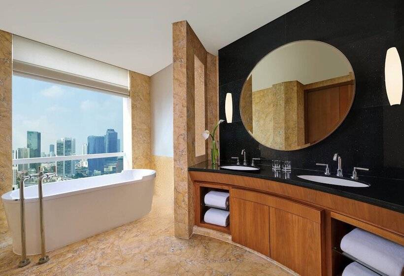 Люкс Клуб, The Ritzcarlton Jakarta, Pacific Place