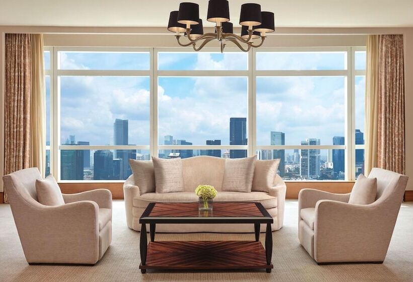 Люкс Клуб, The Ritzcarlton Jakarta, Pacific Place