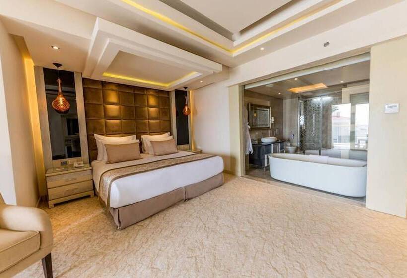 اتاق لوکس با وان آب گرم, Kaisol Romance Resort Sahl Hasheesh - Adults Only