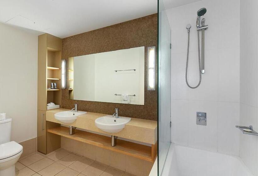 침실 2개 아파트, The Boathouse Apartments