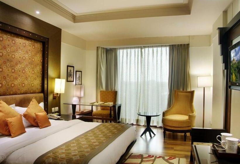 Chambre Club, The Fern, Jaipur