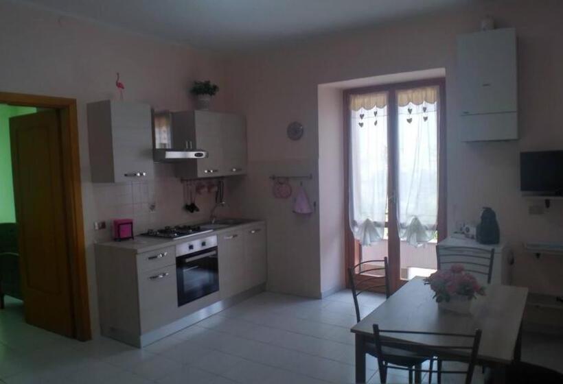 带1个卧室的带阳台的公寓, La Magnolia Sul Lago