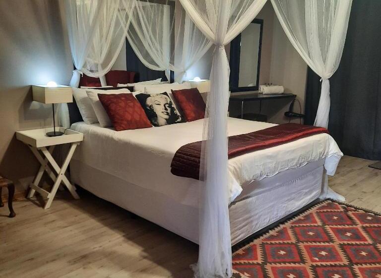 Номер Стандарт Вид на Горы, Monte Roza Guest House