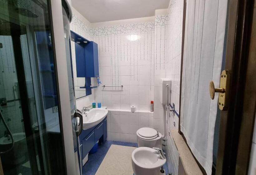 اتاق استاندارد سه نفره, B&b Accanto Al Focolare 2