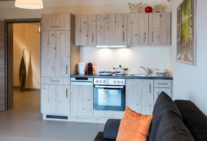Апартаменты 2 Спальни, Feriendorf Edelweiss