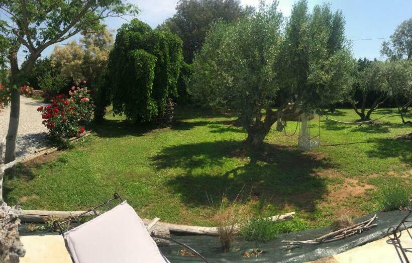 Дом 2 Спальни, Mazet Provençal