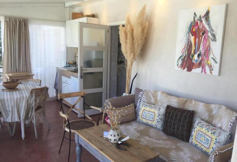 Дом 2 Спальни, Mazet Provençal