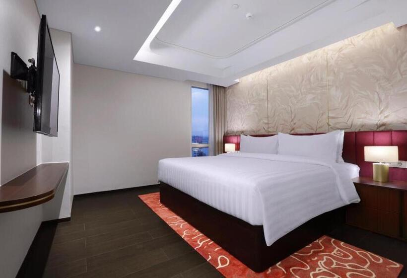 Люкс, Atria Hotel Gading Serpong
