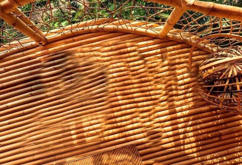 چادر با خدمات رفاهی استاندارد, Bambu Indah