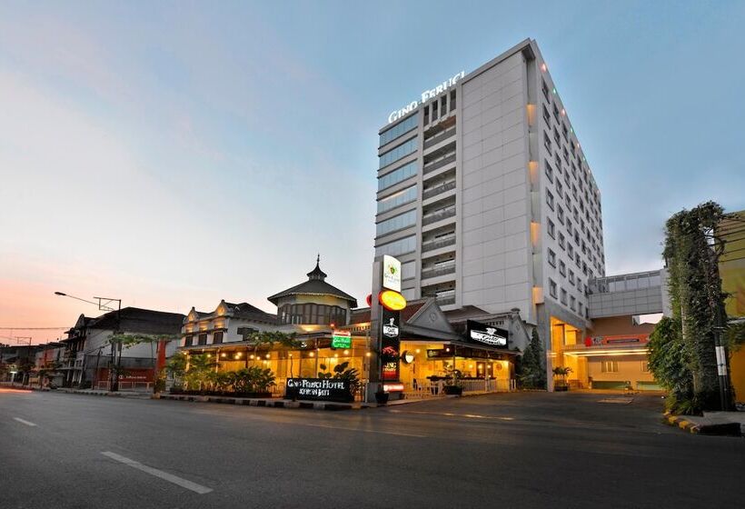 スーペリアールーム, Gino Feruci Kebon Jati By Kagum Hotels
