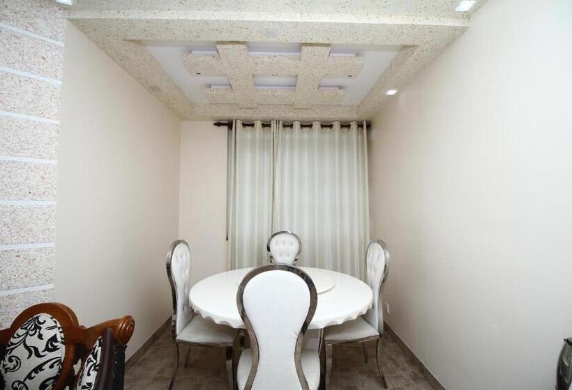 Suite, Royal Castle