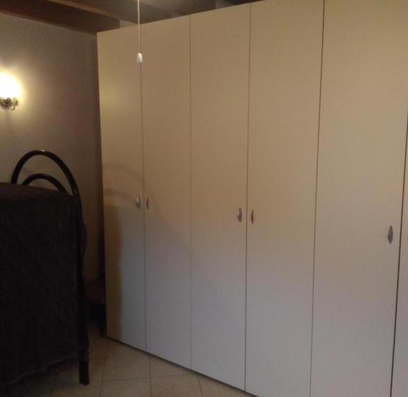 Апартаменты 2 Спальни, B&b Medole