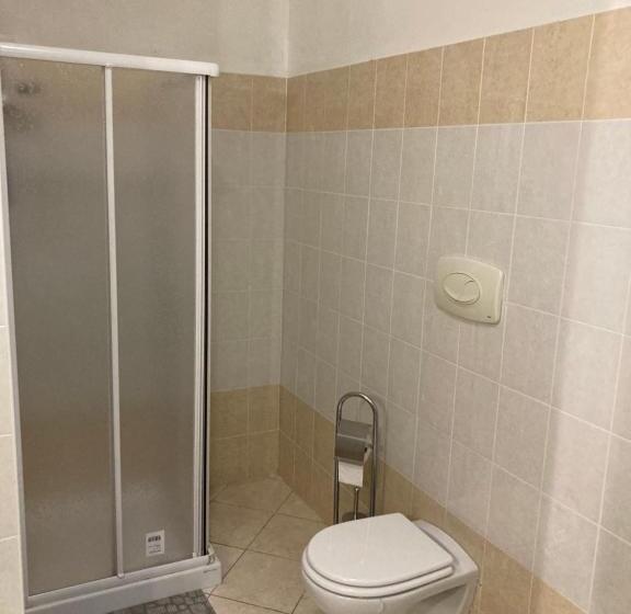 Номер Basic, B&b Medole