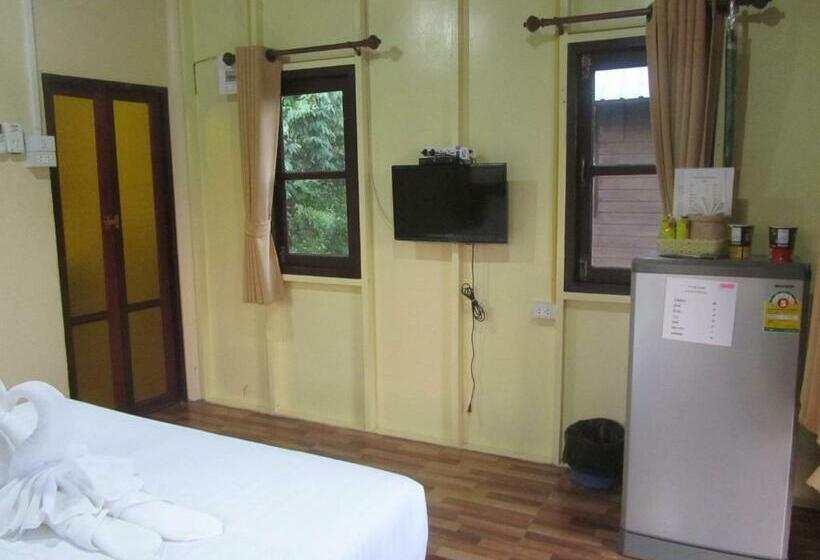 اتاق استاندارد با بالکن, Baan Thung Home Stay