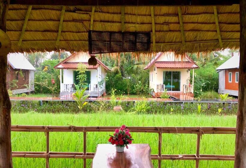 اتاق استاندارد, Baan Thung Home Stay