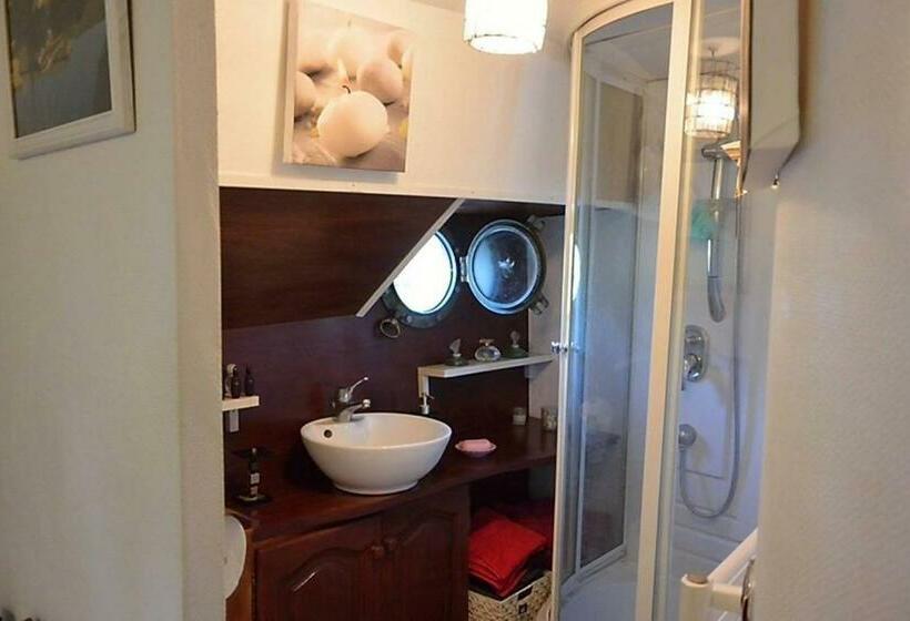Номер Стандарт, Bateau Mariance