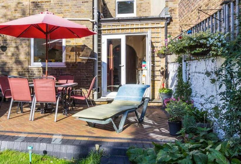 스탠다드 룸, Endearing Edwardian House In Quaint Deal, Kent