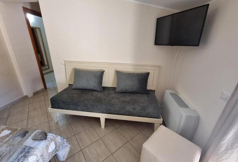 스탠다드 트리플 룸 테라스, B&b E Casa Vacanza Al Castello