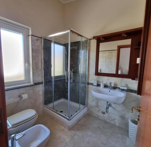 스탠다드 트리플 발코니 룸, B&b E Casa Vacanza Al Castello