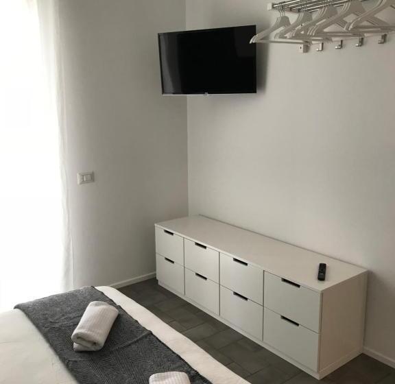 اتاق لوکس با بالکن, Salerno M Illumina