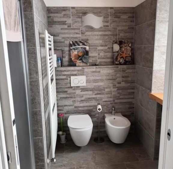 آپارتمان 1 خوابه با چشم‌انداز, Foresteria B&b Vecchiascuola Pianazzola