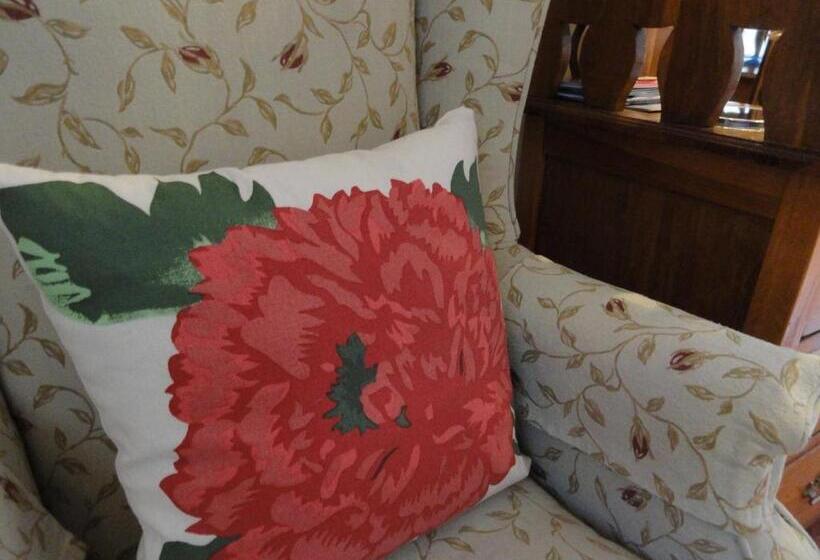Номер Стандарт, Eastbury Cottage