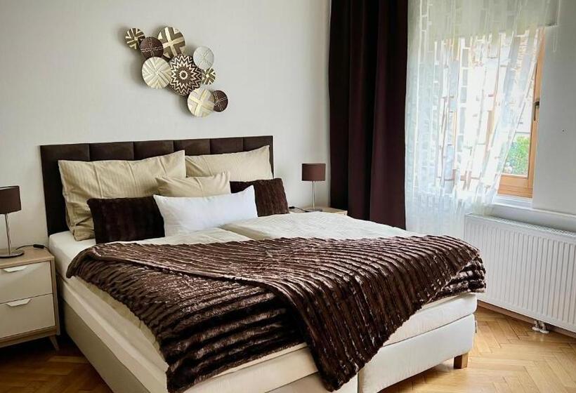 Апартаменты 1 Спальня Вид на Сад, Apartment Im Grünen