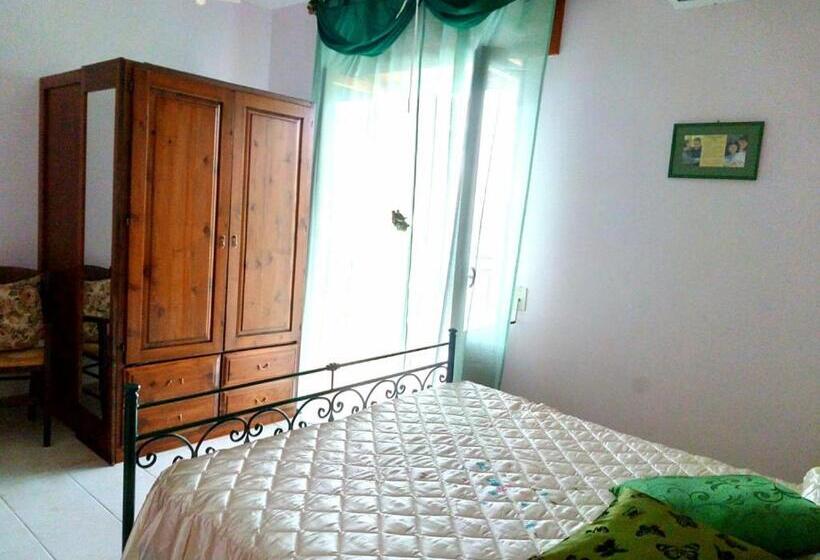 Номер Стандарт Трехместный, B&b Lo Smeraldo