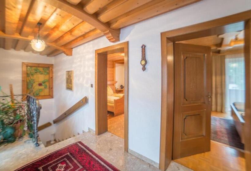 Апартаменты 1 Спальня с Террасой, Apartmenthaus Kometerhof